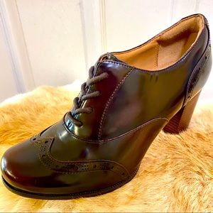 Clark’s Wingtip Heels